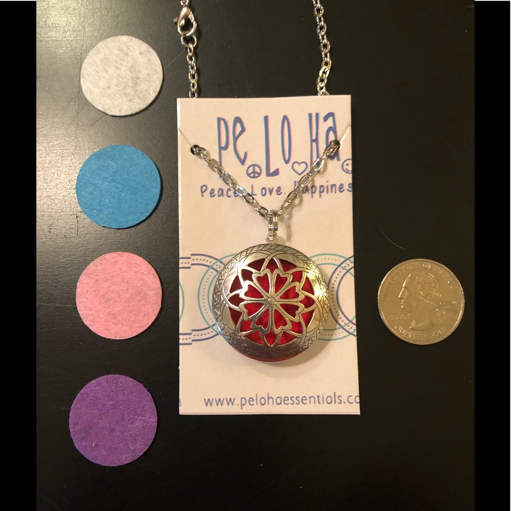 Peloha Essentials Oil Diffuser - Picture 2 of 2